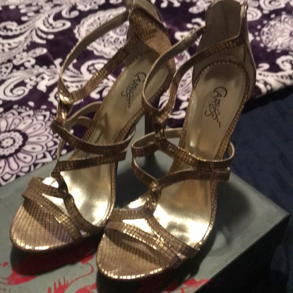 Carlos Santana Gold Sandal heels